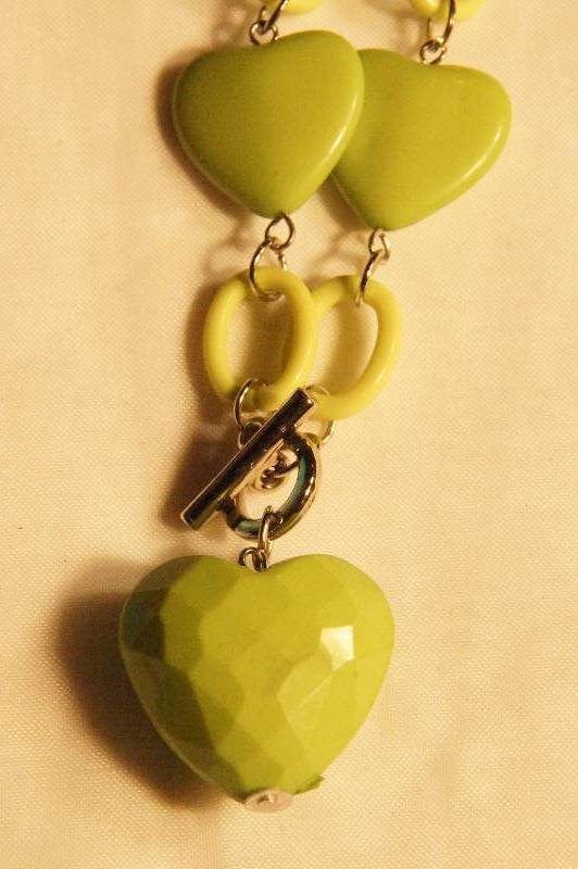 lot 463 image: Lot of 3 Necklaces - 2 with Earrings
