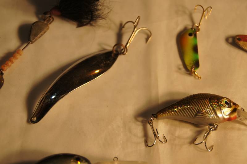 lot 573 image: Lot of 10 Fishing Lures
