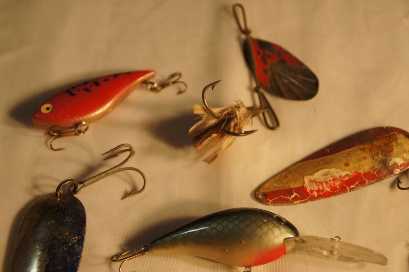 lot 576 image: Lot of 10 Fishing Lures