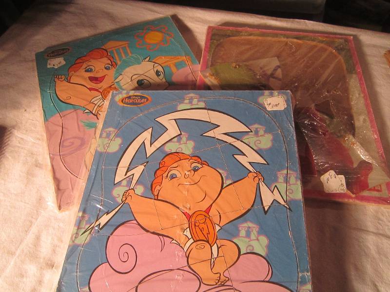 lot 586 image: 3 Old Collectible Puzzles