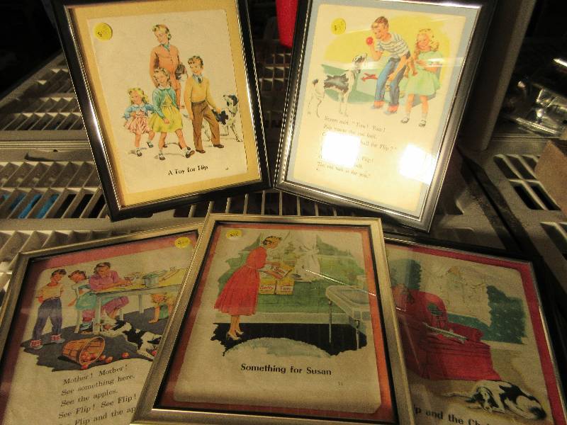 lot 680 image: 5 Vintage Reader Pictures