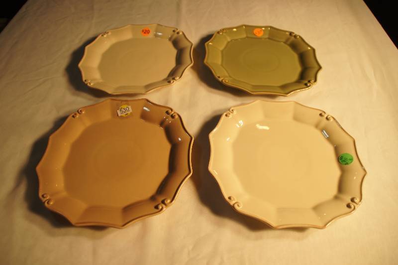 lot 530 image: Collectible Cara Stone by Carafina Vintage Port Fine Portuguese Stoneware (Set of 4 Lunch Plates)