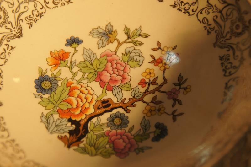 lot 538 image: 1950s Vintage Hand Hammered Aluminum Handled Candy Dish with Ceramic Floral Plate Farber & Shlevin INC