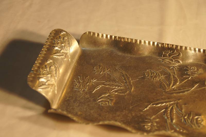 lot 539 image: 1950s Vintage Hand Hammered Aluminum Retangle Tray Approx 12 Long x 5 12 Deep