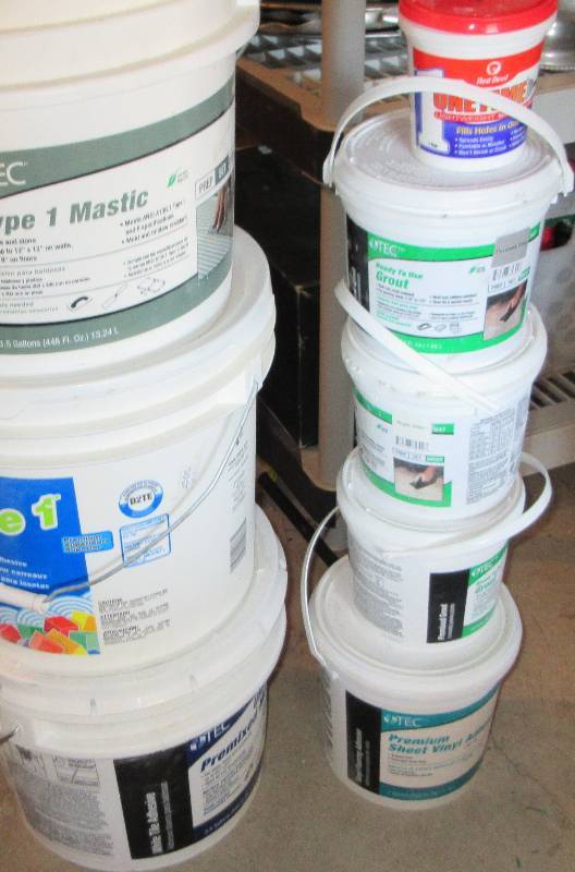 lot 690 image: 8 CONTAINERS OF BUILDING SUPPLIES.