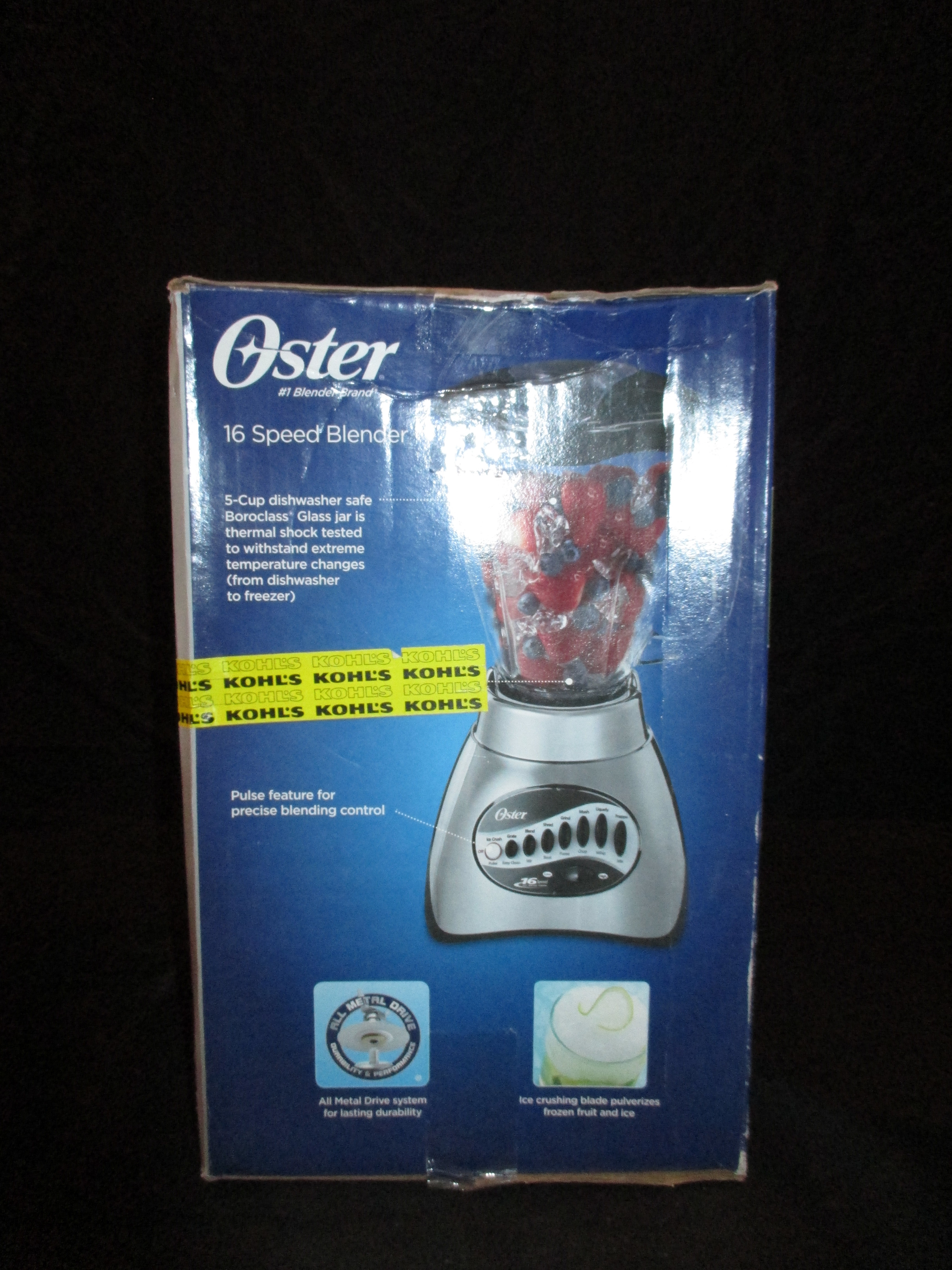 lot 81 image: Oster 16 Speed Blender
