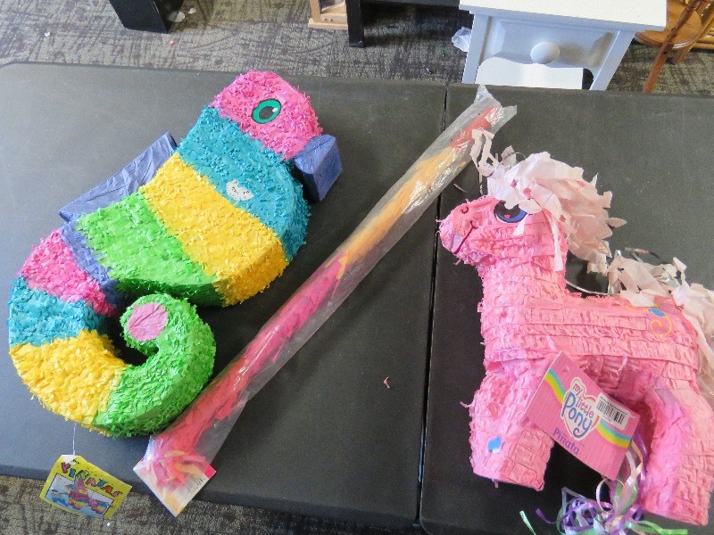Pinata Lot