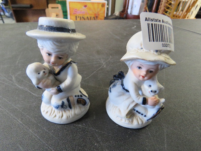 Figurines