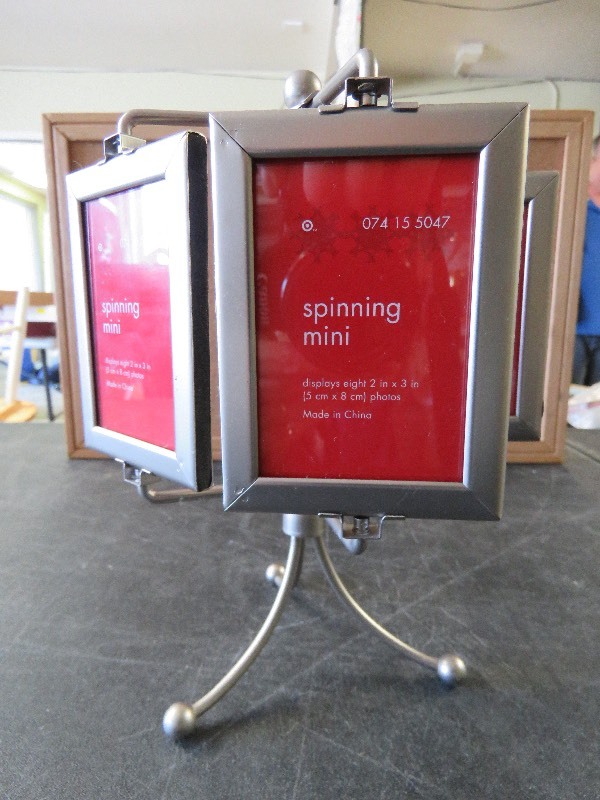 rotating picture frame