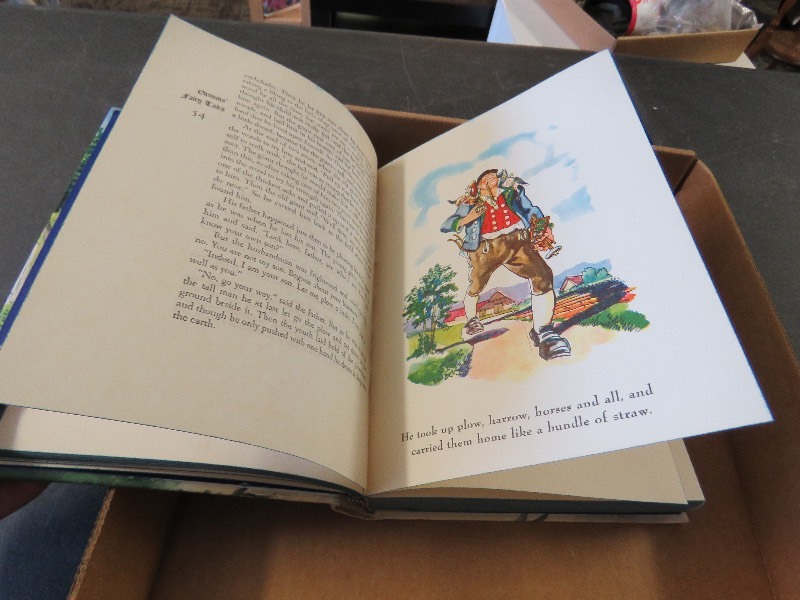 Grimms Fairy Tale Book