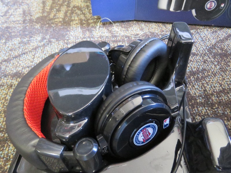 MLB Pro DJ Headphones