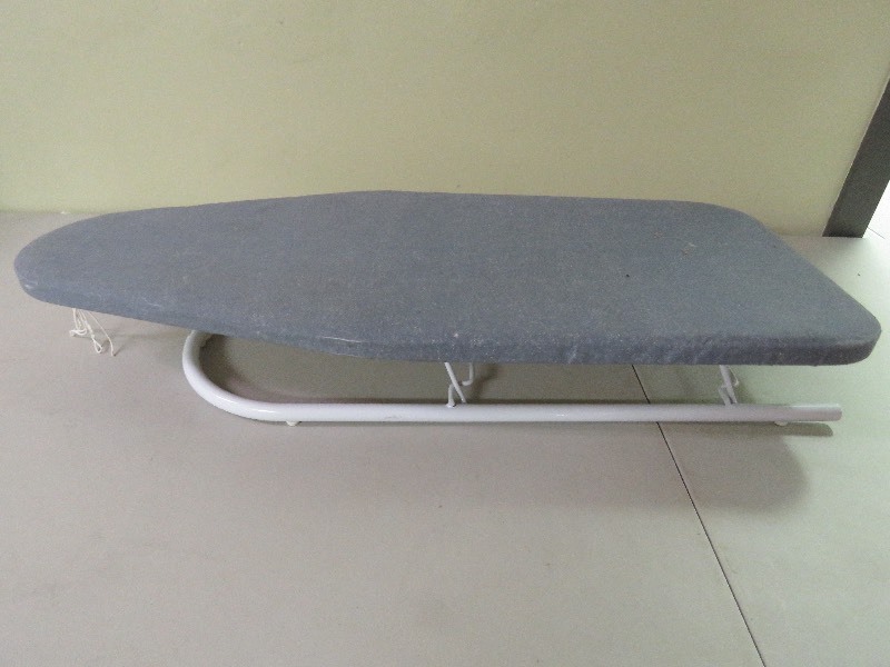 Table top ironing board
