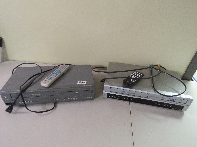 DVDVCR players (2)