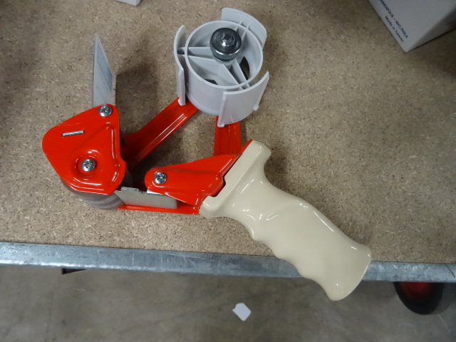 U Line H-464 2 Heavy Duty Tape Dispenser New