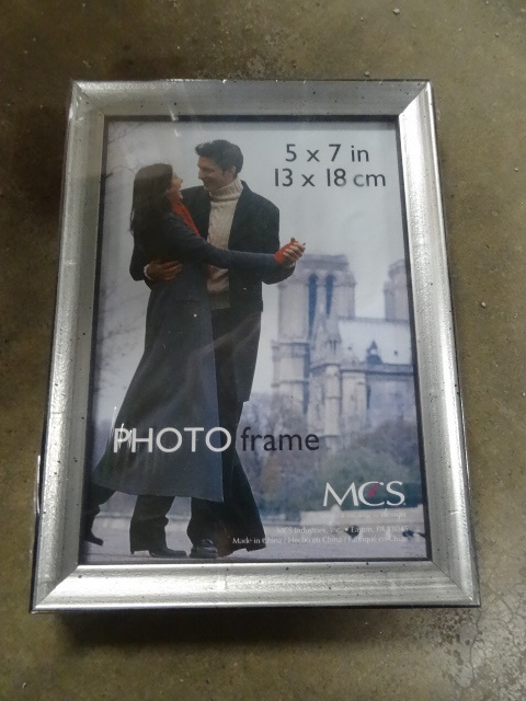 5 X 7 Photo Frames New Qty 6