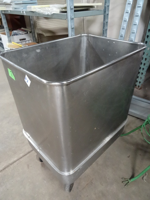 Stainless Tub on Wheels For Dry Goods
