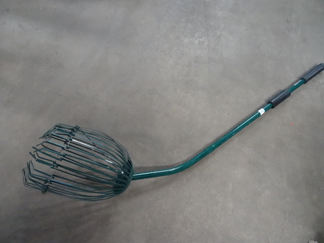 Garden Grabber for Removing Fruit
