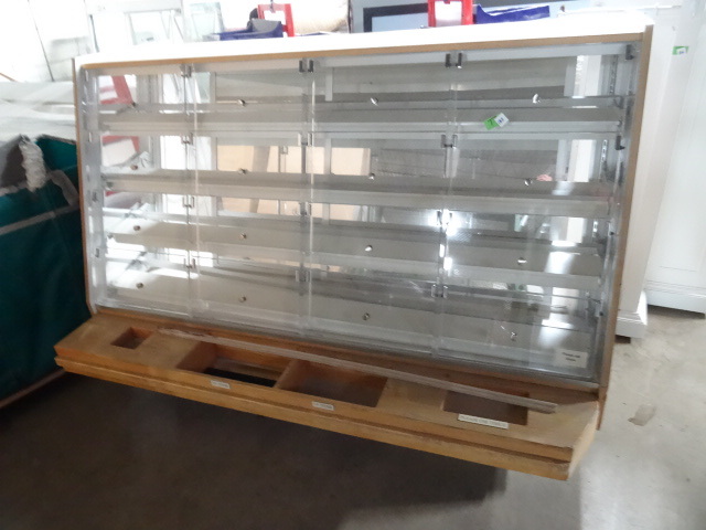 Retail Bakery Display Case