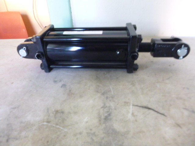 Lion 3000 Hydraulic Ram