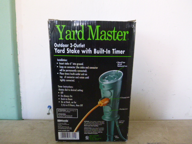Yard Master Outdoor 3 Outlet Yard Stake