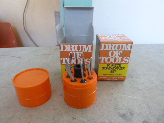 2 Drum of Tools 10 Piece Screwdriver Sets