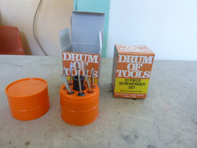2 Drum of Tools 10 Piece Screwdriver Sets