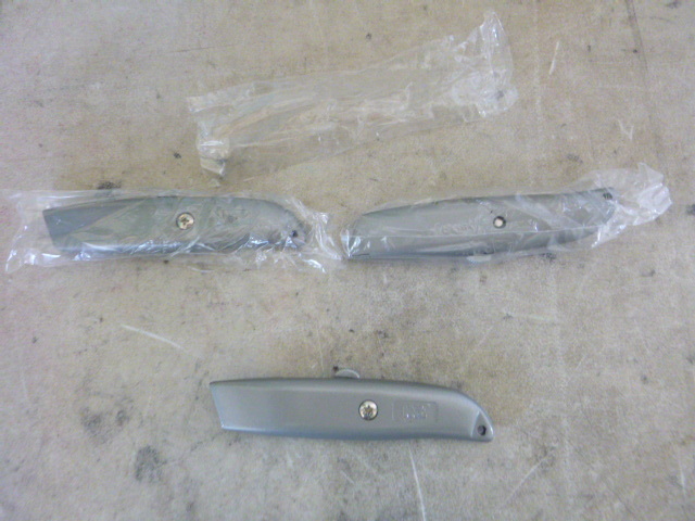 3 MIT Utility Knives