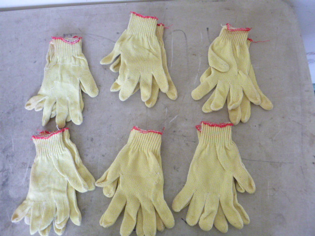 6 Pair of Gloves