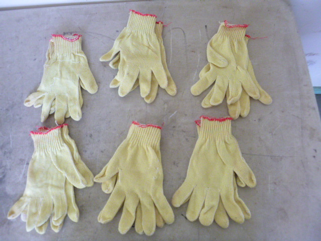 6 Pair of Gloves