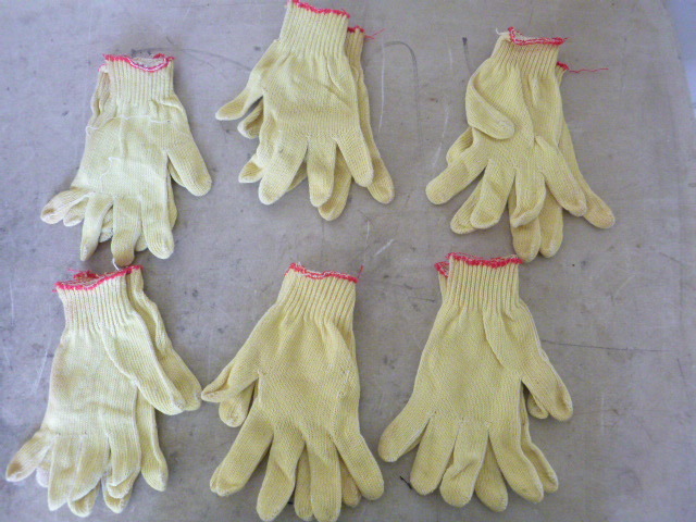 6 Pair of Gloves