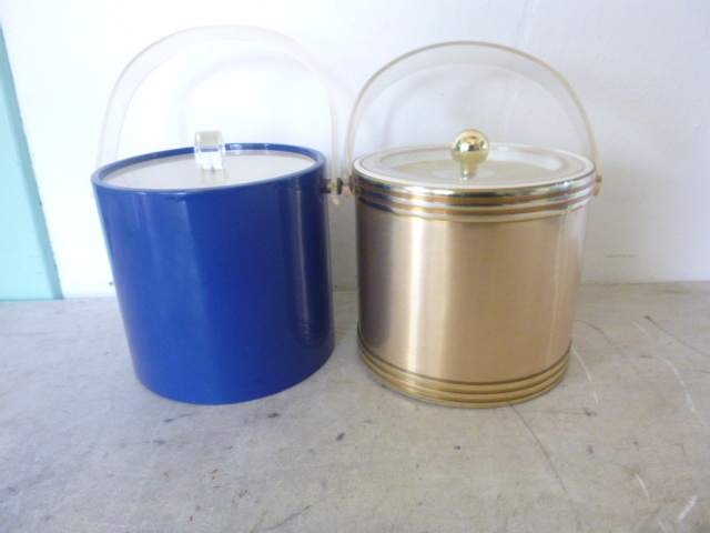 2 Ice Buckets