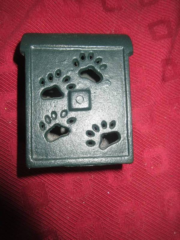 VINTAGE CAST IRON BEAR MAIL BANK
