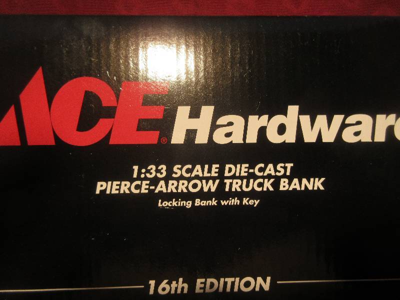 PIERCE ARROW DIECAST LOCKING BANK AND KEY