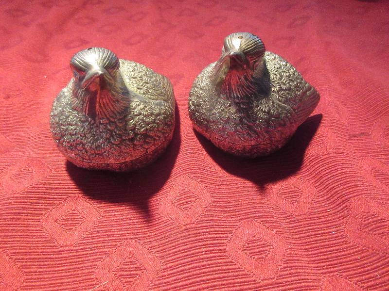 2 DOVE SALT AND PEPPERS