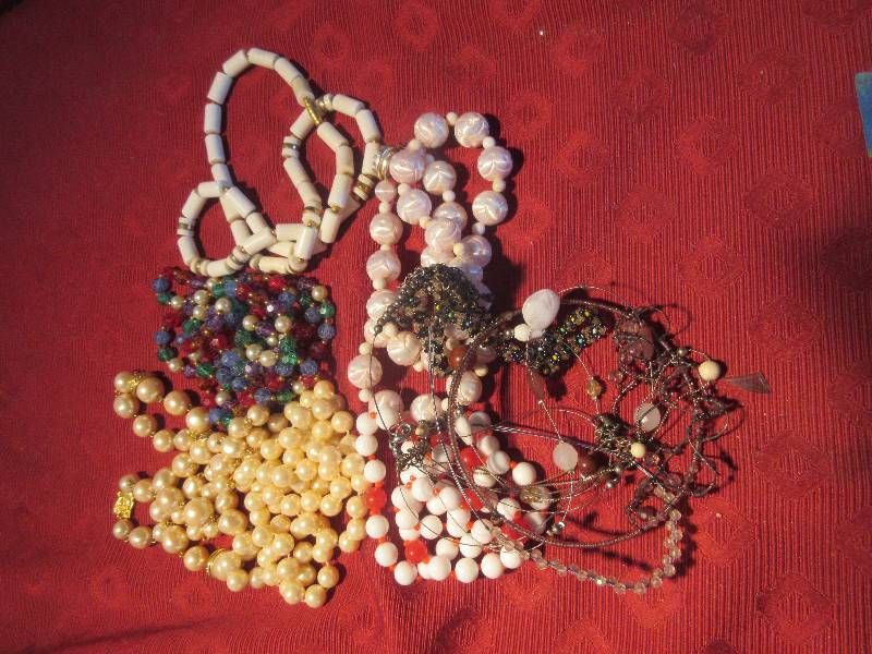 BEADED JEWLERY
