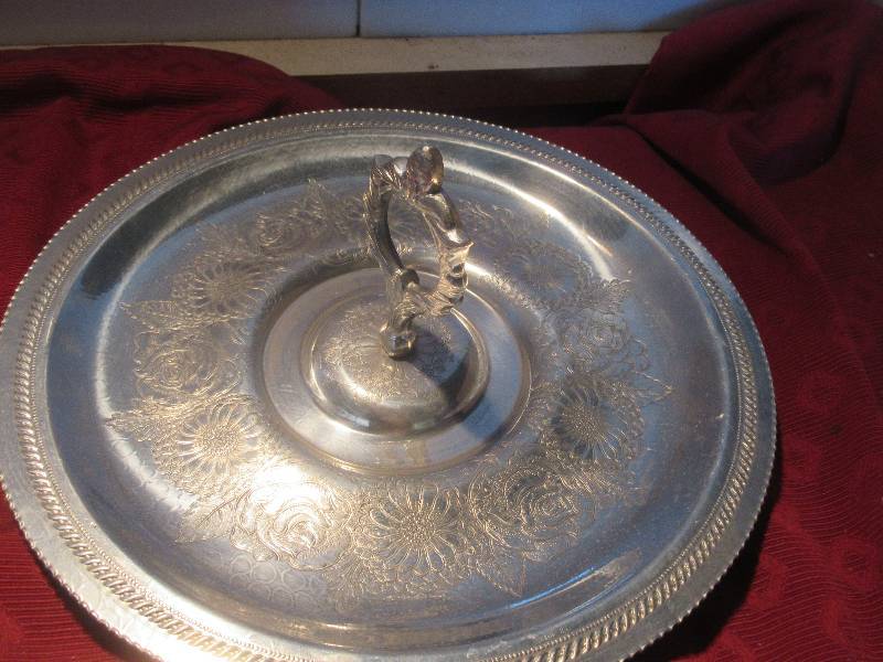 SILVER HANDLED DESERT TRAY