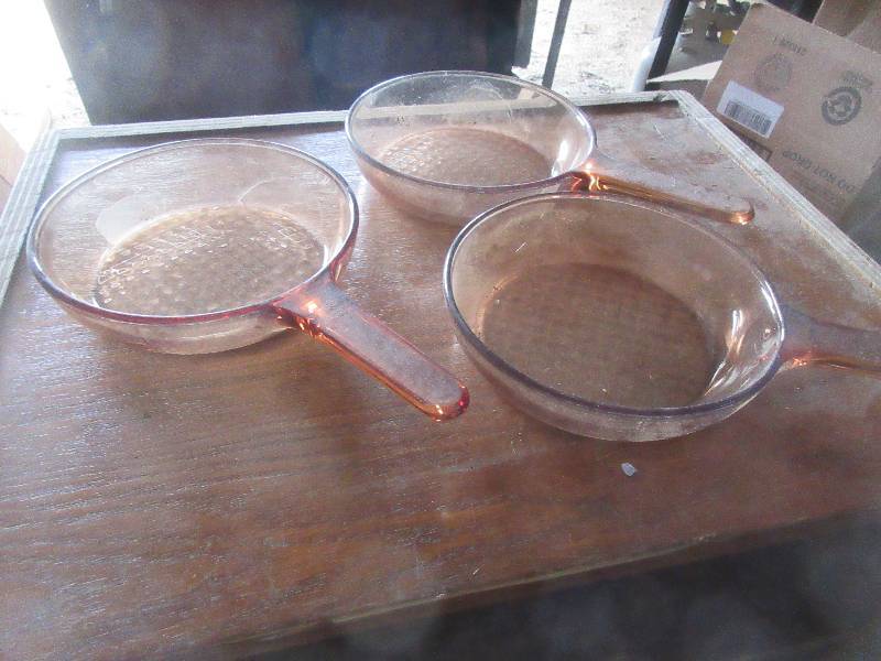 set of 3 glass pans