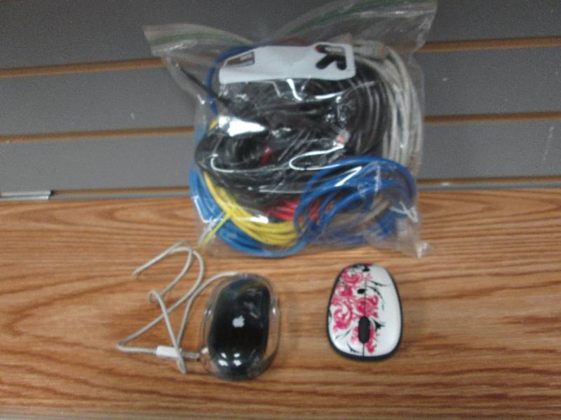 Assorted cable, Apple corded mouse,...