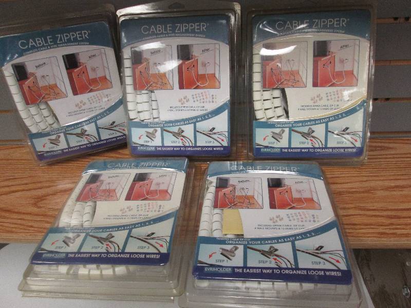 Lot of 5 Cable Zipper...