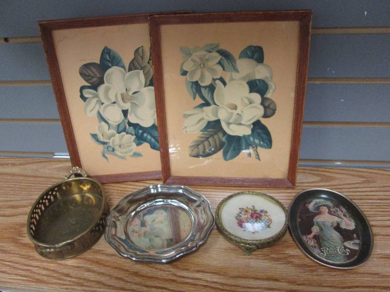 Vintage decor items...