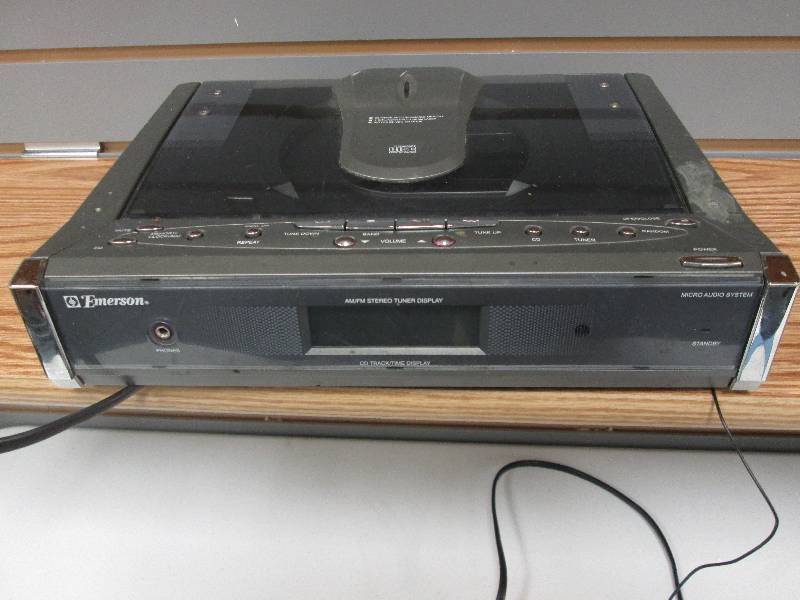 Emerson CD player AMFM Tuner...