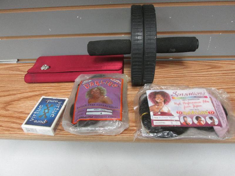 Push up roller, 2 hair extensions, ...