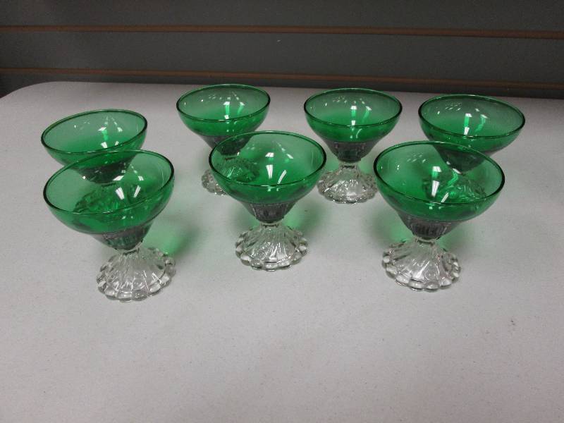 Lot of 7 green glass sherbet glasse...