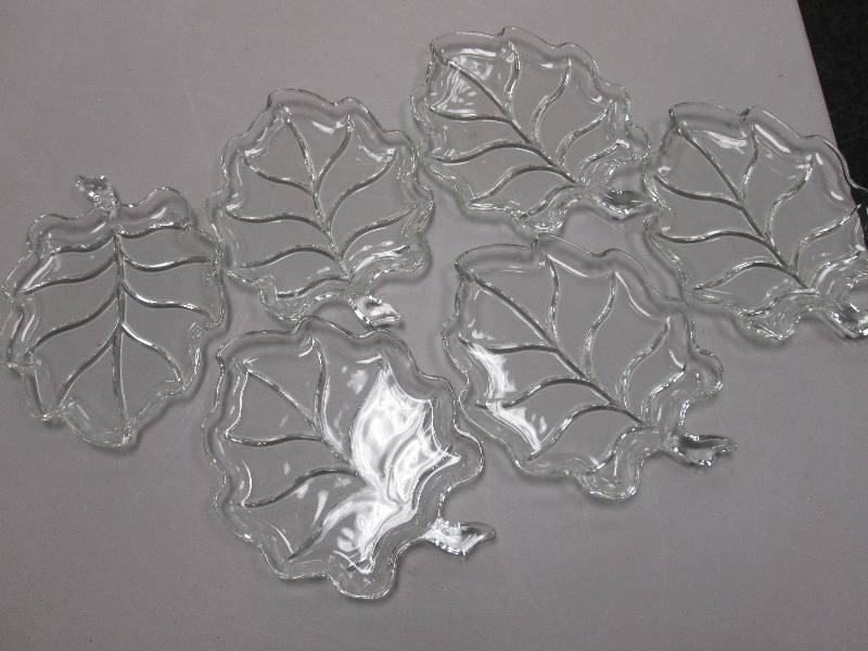 Lot of 6 clear glass serving trays...