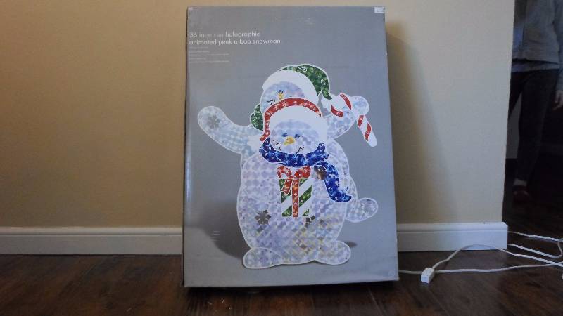 Peek-a-boo Snowman Yard Light