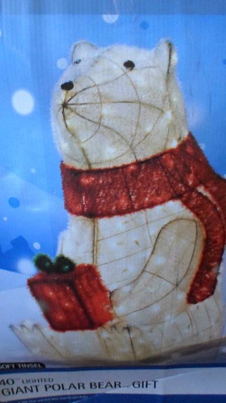 Giant Lighted Polar Bear Yard Light