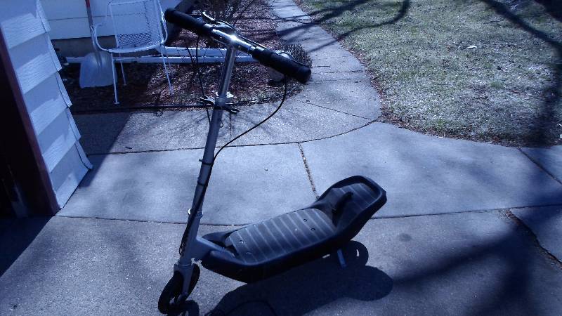 Stand-up Power Scooter