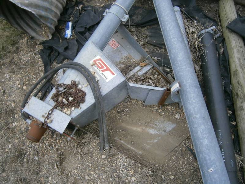 lot 21 image: GT 10 Hydraulic Auger 5 Diameter Auger
