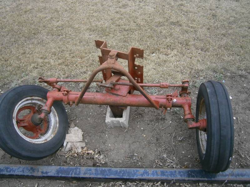 lot 23 image: Wide Front For Farmall H