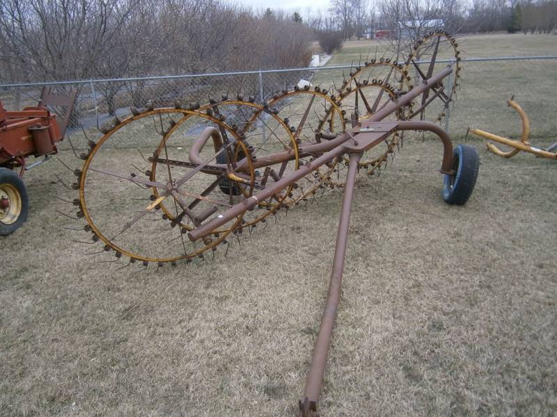 lot 26 image: Wheel Rake